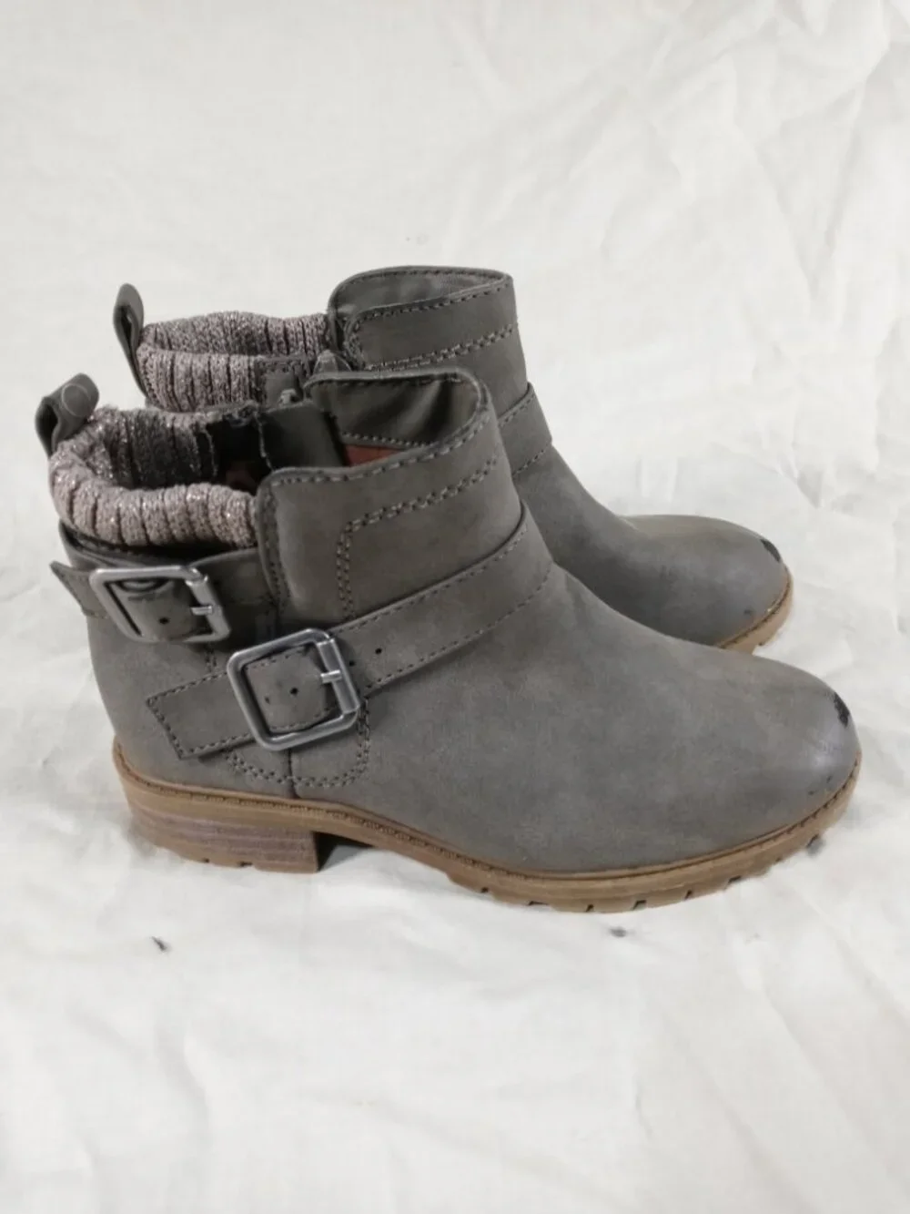 Wonder Nation Girls Gray Ankle Boots with Buckle/ Knit Cuff Size 13 in Good Cond